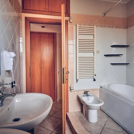 Travelershome B&bs Bed & Breakfast